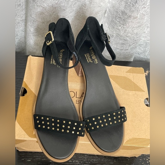 KOOLABURRA ORTHOLITE BY UGG black studded block heel sandals | 8.5 - Picture 2 of 6